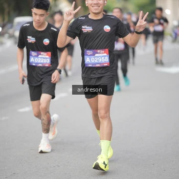 Runner Photo 3825554