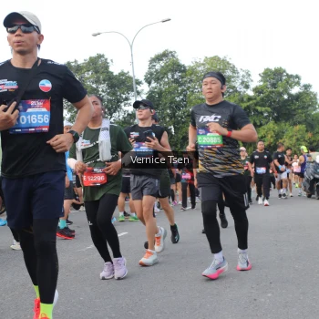 Runner Photo 3825559