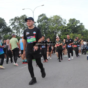 Runner Photo 3825610