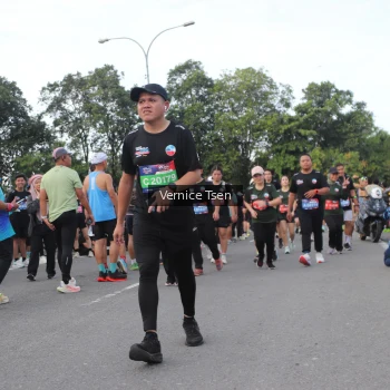 Runner Photo 3825611