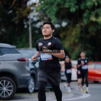 Runner Photo 3825663