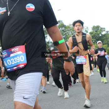 Runner Photo 3825730