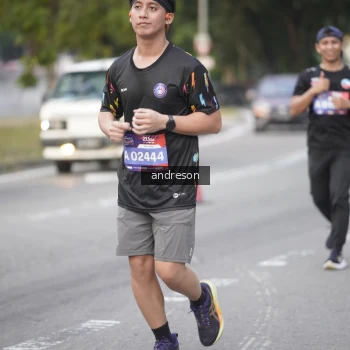 Runner Photo 3825784