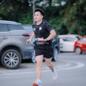 Runner Photo 3825865