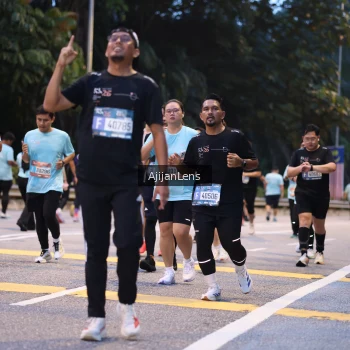 Runner Photo 3825876