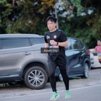 Runner Photo 3825898
