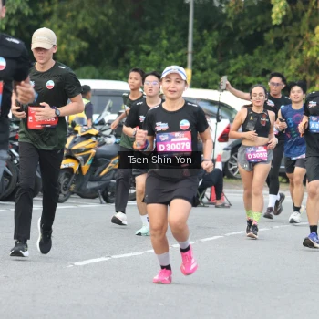 Runner Photo 3825944