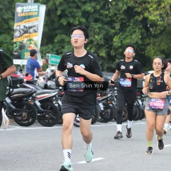 Runner Photo 3826117