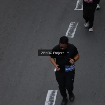 Runner Photo 3826173