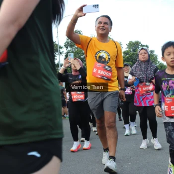 Runner Photo 3826192