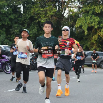 Runner Photo 3826348