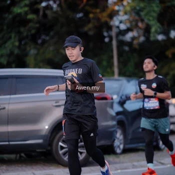 Runner Photo 3826396