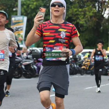 Runner Photo 3826474