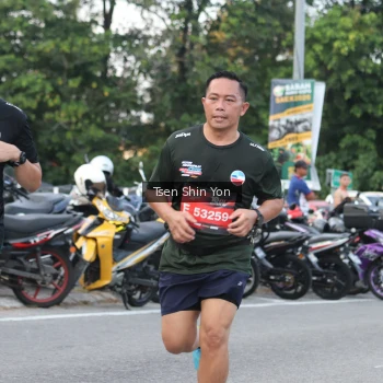 Runner Photo 3826512