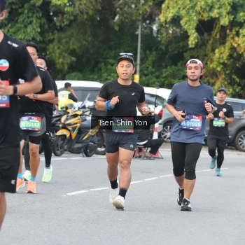 Runner Photo 3826627