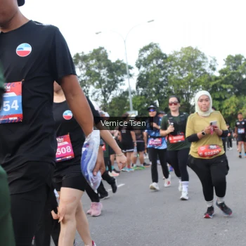 Runner Photo 3826655