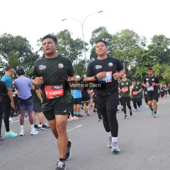 Runner Photo 3826663