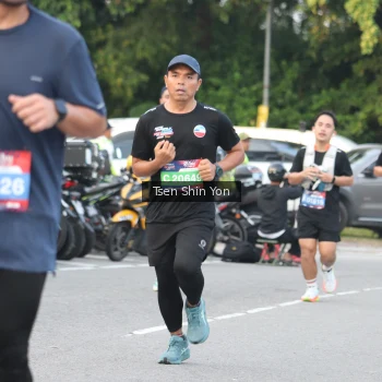 Runner Photo 3826667
