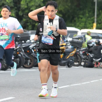 Runner Photo 3826735
