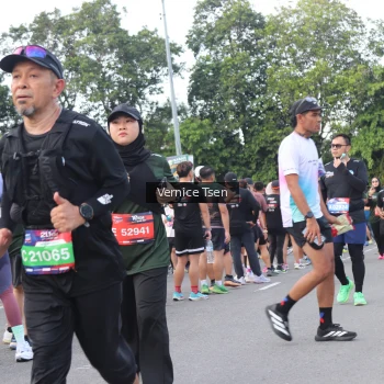 Runner Photo 3826762