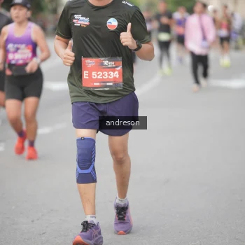 Runner Photo 3826777