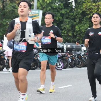 Runner Photo 3826825