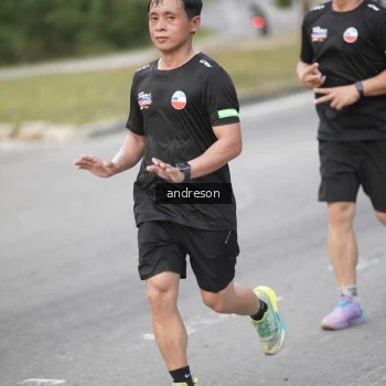 Runner Photo 3826989