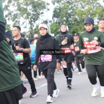 Runner Photo 3826996