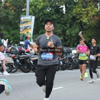 Runner Photo 3827273