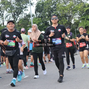 Runner Photo 3827295