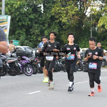 Runner Photo 3827383