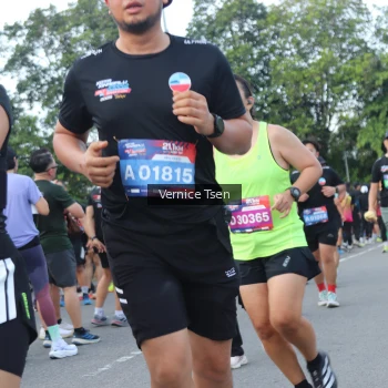 Runner Photo 3827385