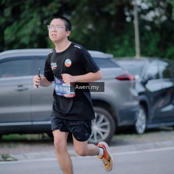 Runner Photo 3827394