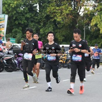 Runner Photo 3827409