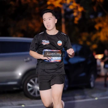 Runner Photo 3827475