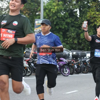 Runner Photo 3827609
