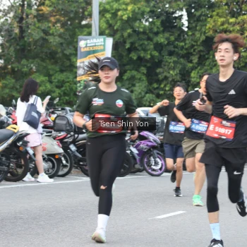 Runner Photo 3827658