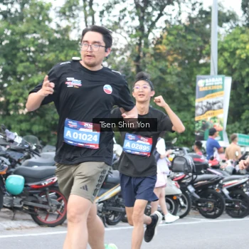 Runner Photo 3827810