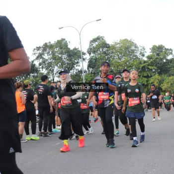 Runner Photo 3827873