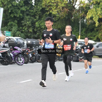 Runner Photo 3827885