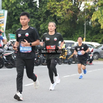 Runner Photo 3827944