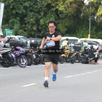 Runner Photo 3827979