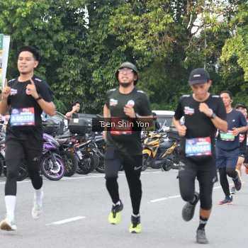 Runner Photo 3827991