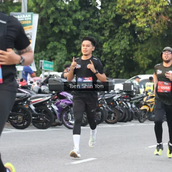 Runner Photo 3827997