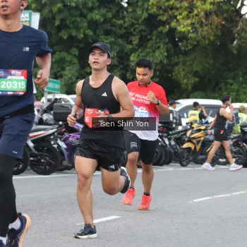 Runner Photo 3828171