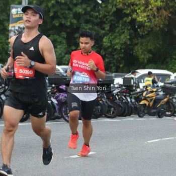 Runner Photo 3828173