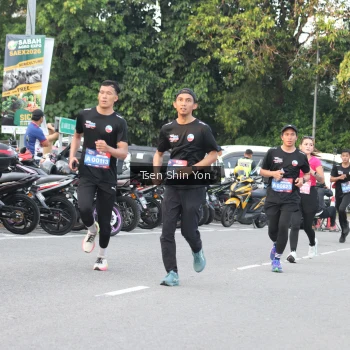 Runner Photo 3828503