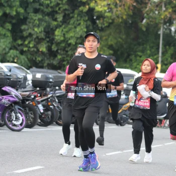 Runner Photo 3828544