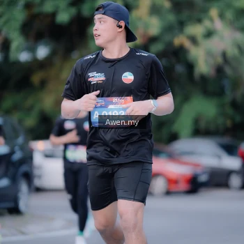 Runner Photo 3829137