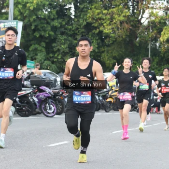 Runner Photo 3829144